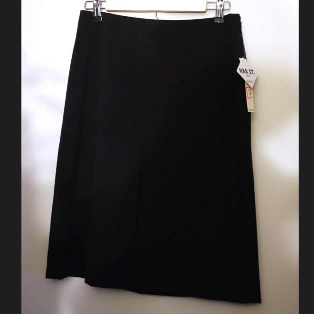 Amanda Smith NWT Black pencil skirt, Size 8, zip up pencil skirt